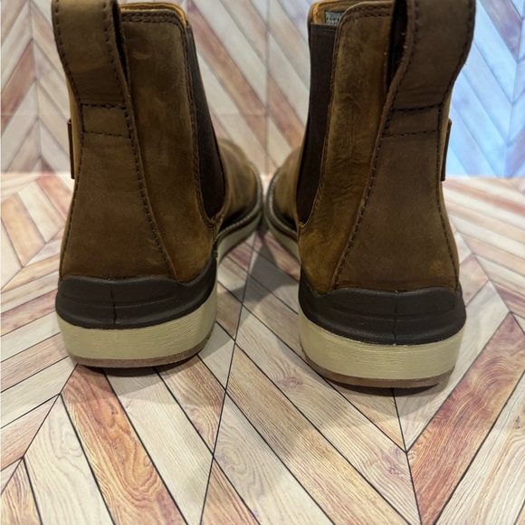 5.5 Keen “Bailey” Chelsea Boot nwot - Picture 7 of 9